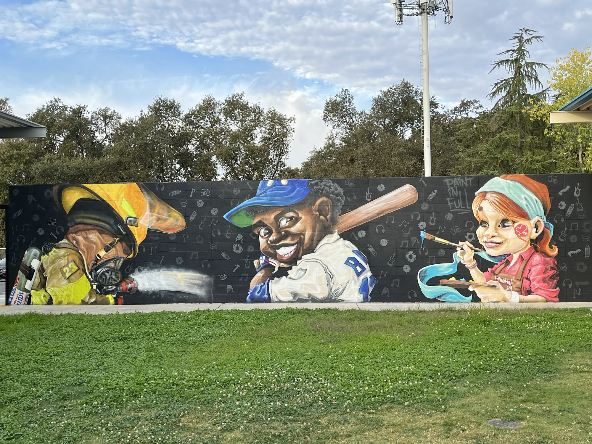 MAMMXTH public mural with baseball players